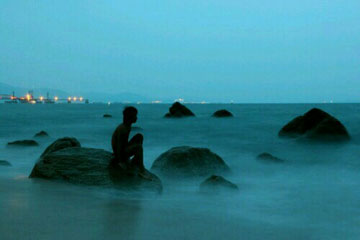 意外和明天,哪一个先来