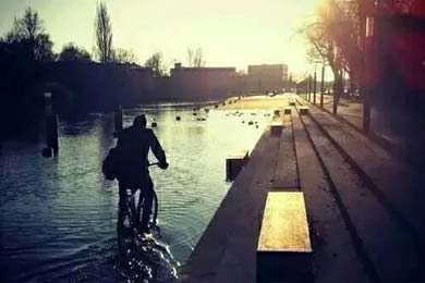 希望青春里的你,一直都好