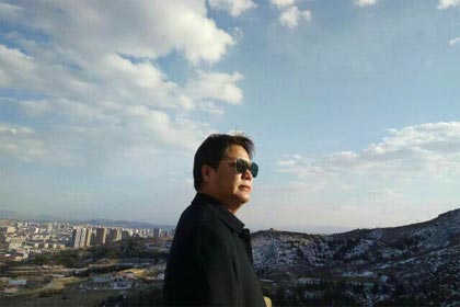 �������