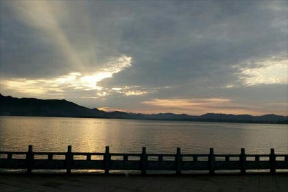 �Ҹ���ǰ���ǹ¶�