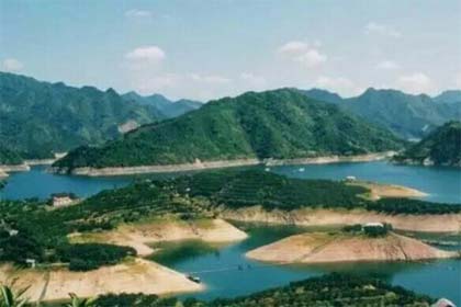 ����ʹ�������ӵ��