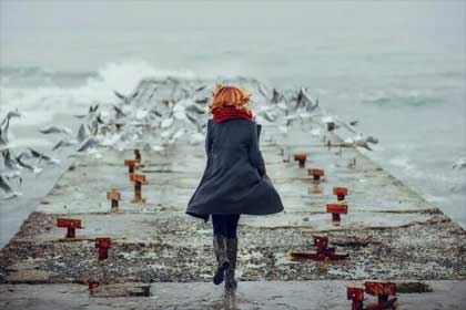 ���е�����