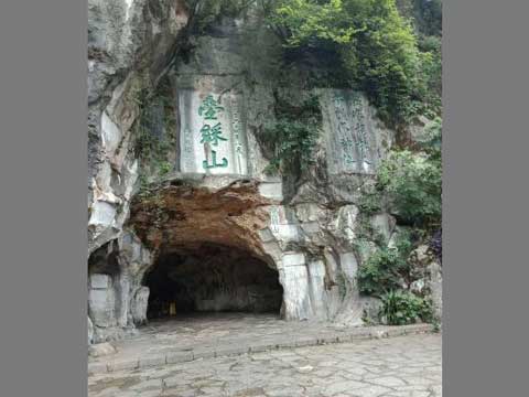 �⡤����ɽ