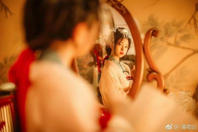 夺锦标·丁香怨