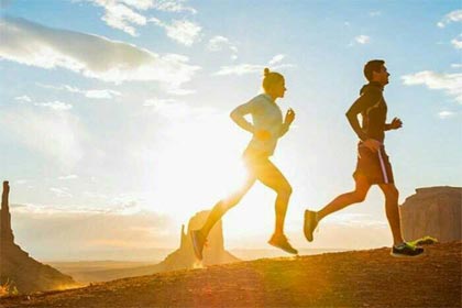 ������������ڣ�����700��